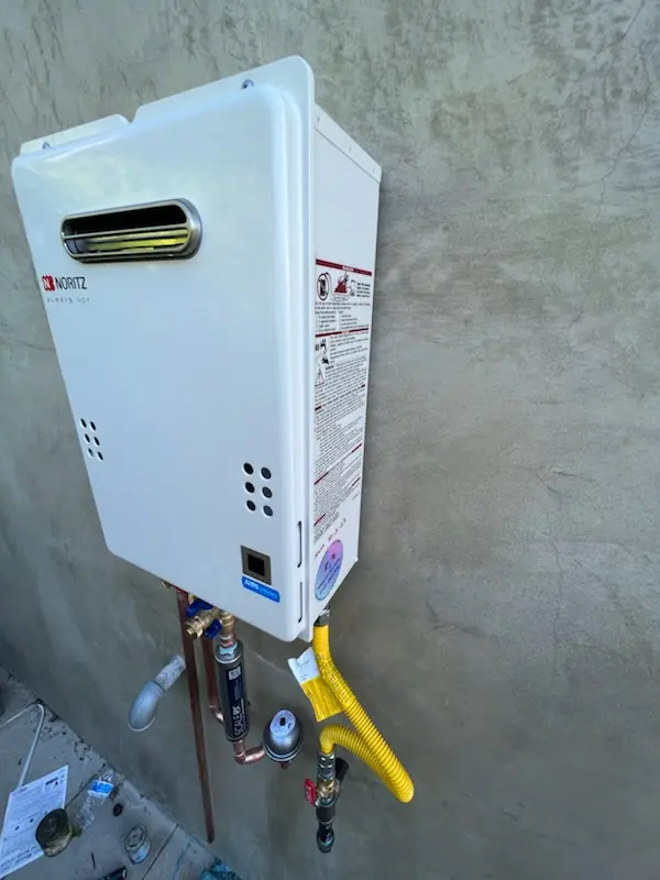 Tankless water heater installation for Hansen homes